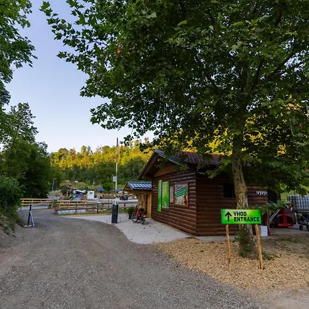 Barbana Lipizzans Camper Park - Pitches For Campers And Tents Κάμπινγκ *