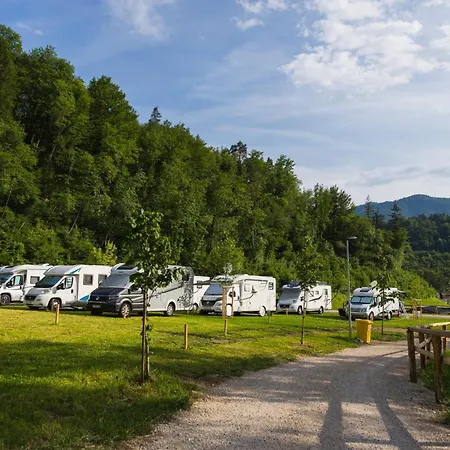 Barbana Lipizzans Camper Park - Pitches For Campers And Tents Радовлица